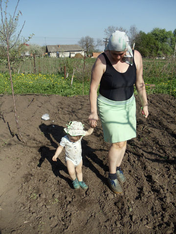 Фото для Мать должна жыть еще долго