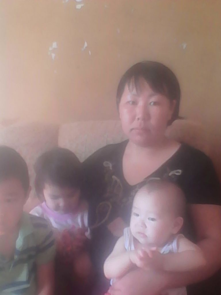 Фото для Я мама троих детей, мне 31 год, у меня предраковая опухоль, верю что есть добрые, отзывчивые люди