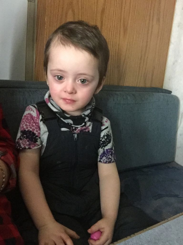 Фото для Аварийный дом у мамы с 2 детьми
