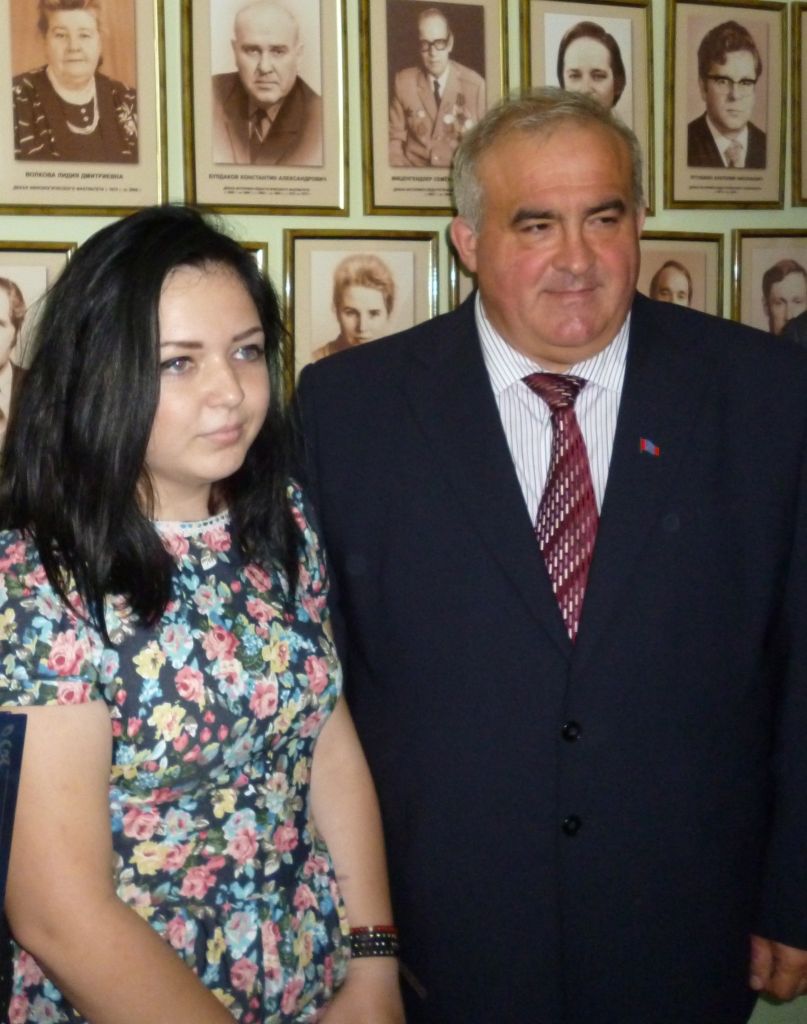 Фото для Выиграла путевку в лагерь “Океан„. Нужно купить билеты на самолет до Владивостока