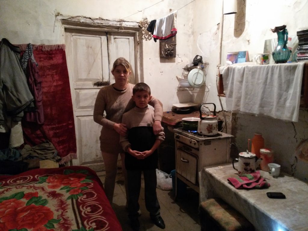 Фото для Я очень нуждаюсь в вашей помощи