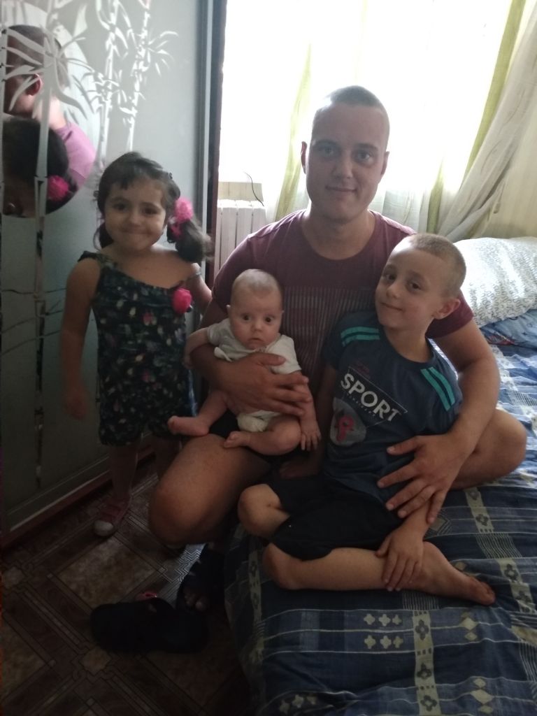 Фото для Помощь многодетной семье из Донбасса