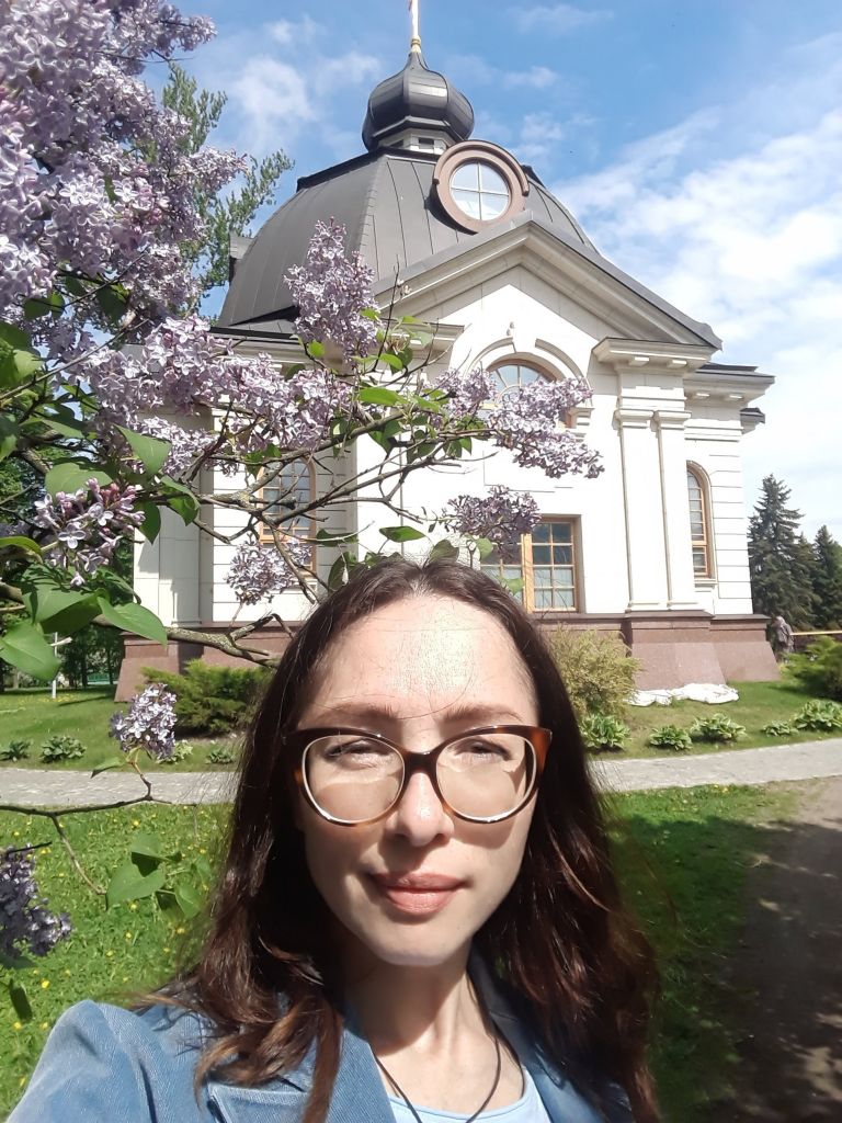Фото для На лечение девушке