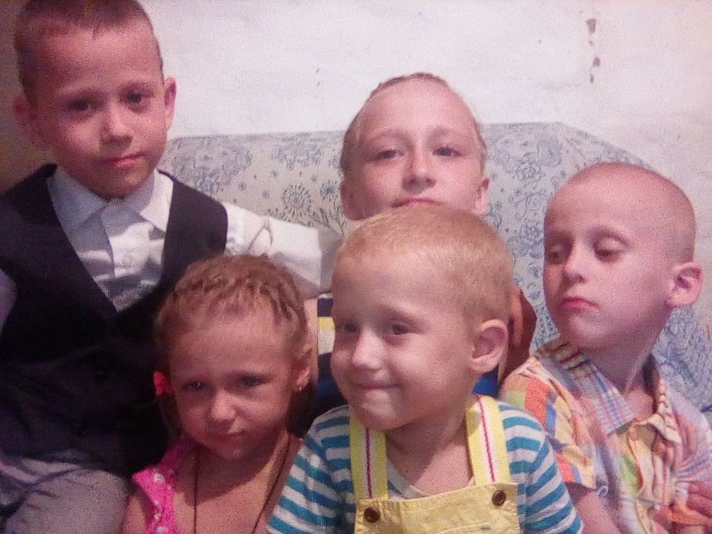 Фото для Мама шестерых детей