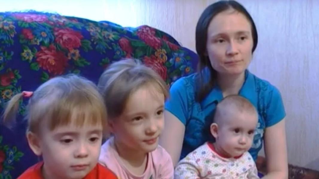Фото для Прошу вас спасите мою семью. 