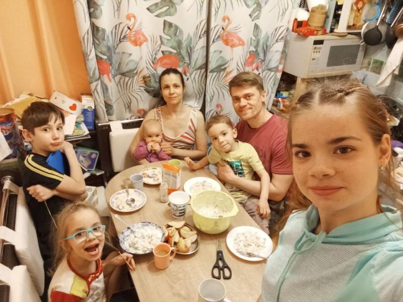 Фото для Многодетной семье на машину