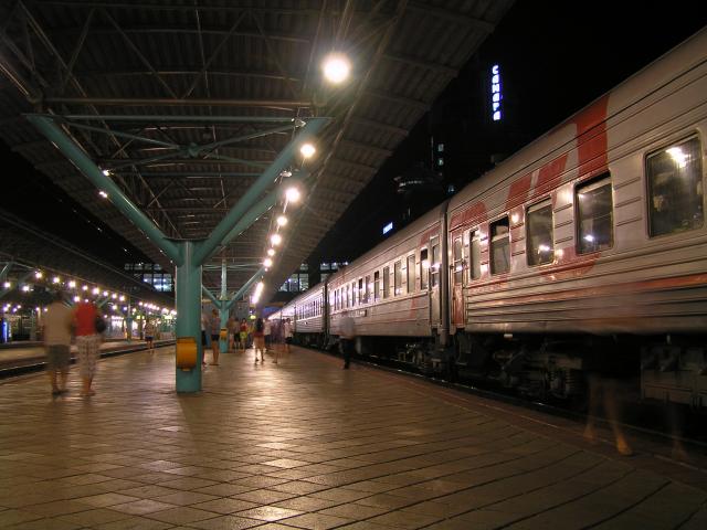 Ждать поезда пришлось не долго